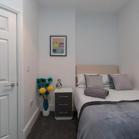 Townhouse @ 166 Ruskin Road קרו מראה חיצוני תמונה