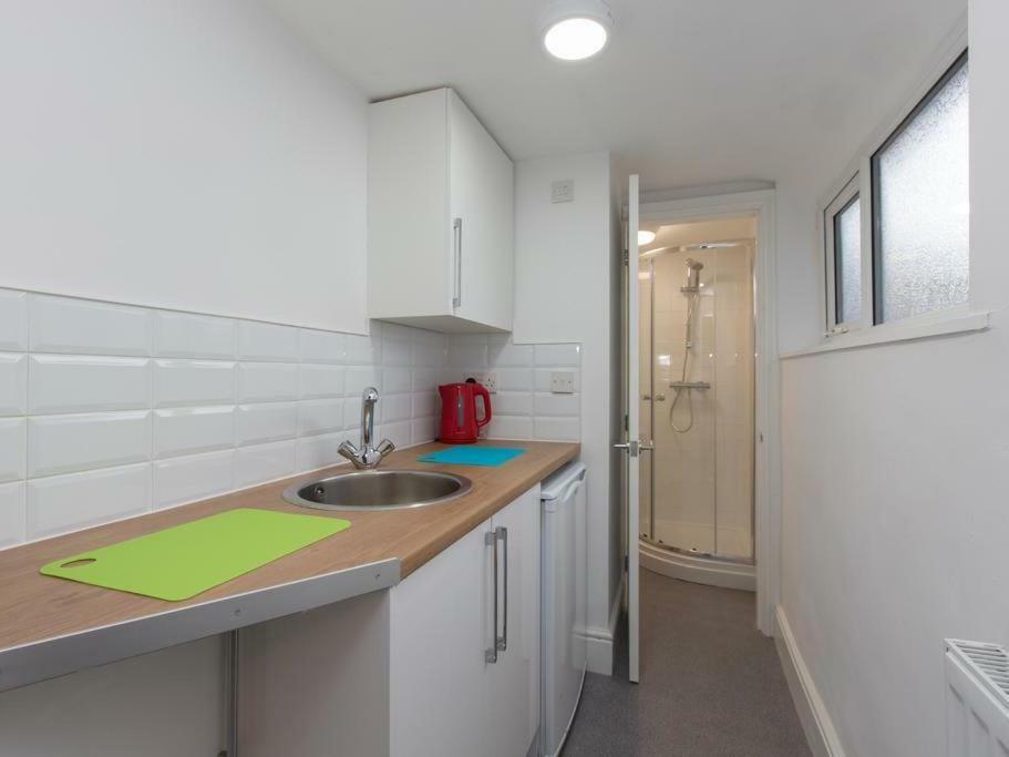Townhouse @ 166 Ruskin Road קרו מראה חיצוני תמונה